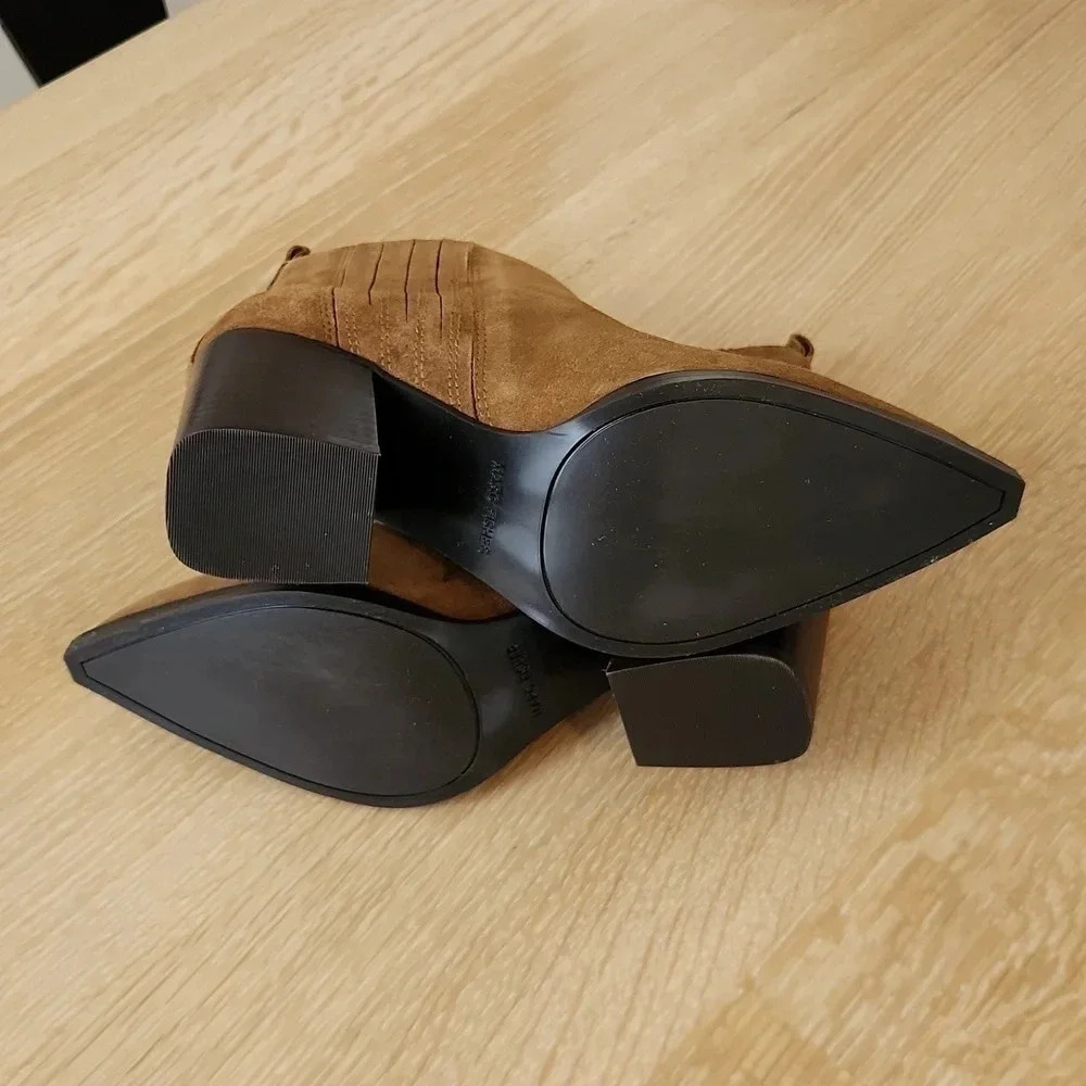 NWT || MARC FISHER || suede booties - Picture 5 of 6